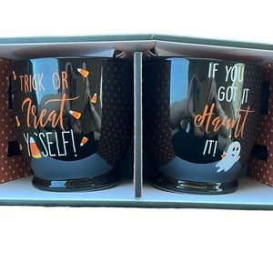 Halloween mugs set of 2 in package. Treat yo self & if you got it haunt it. NWT